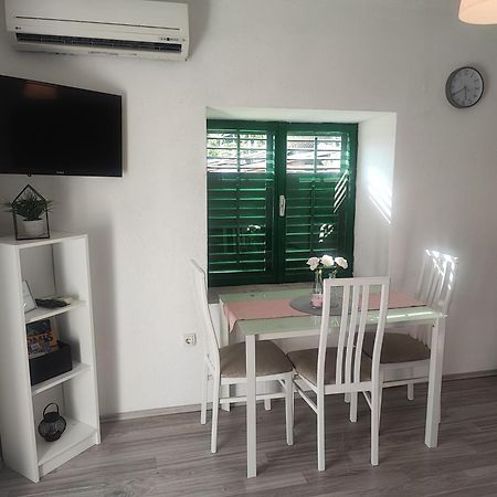 Apartment Mari Ostrvica Zewnętrze zdjęcie