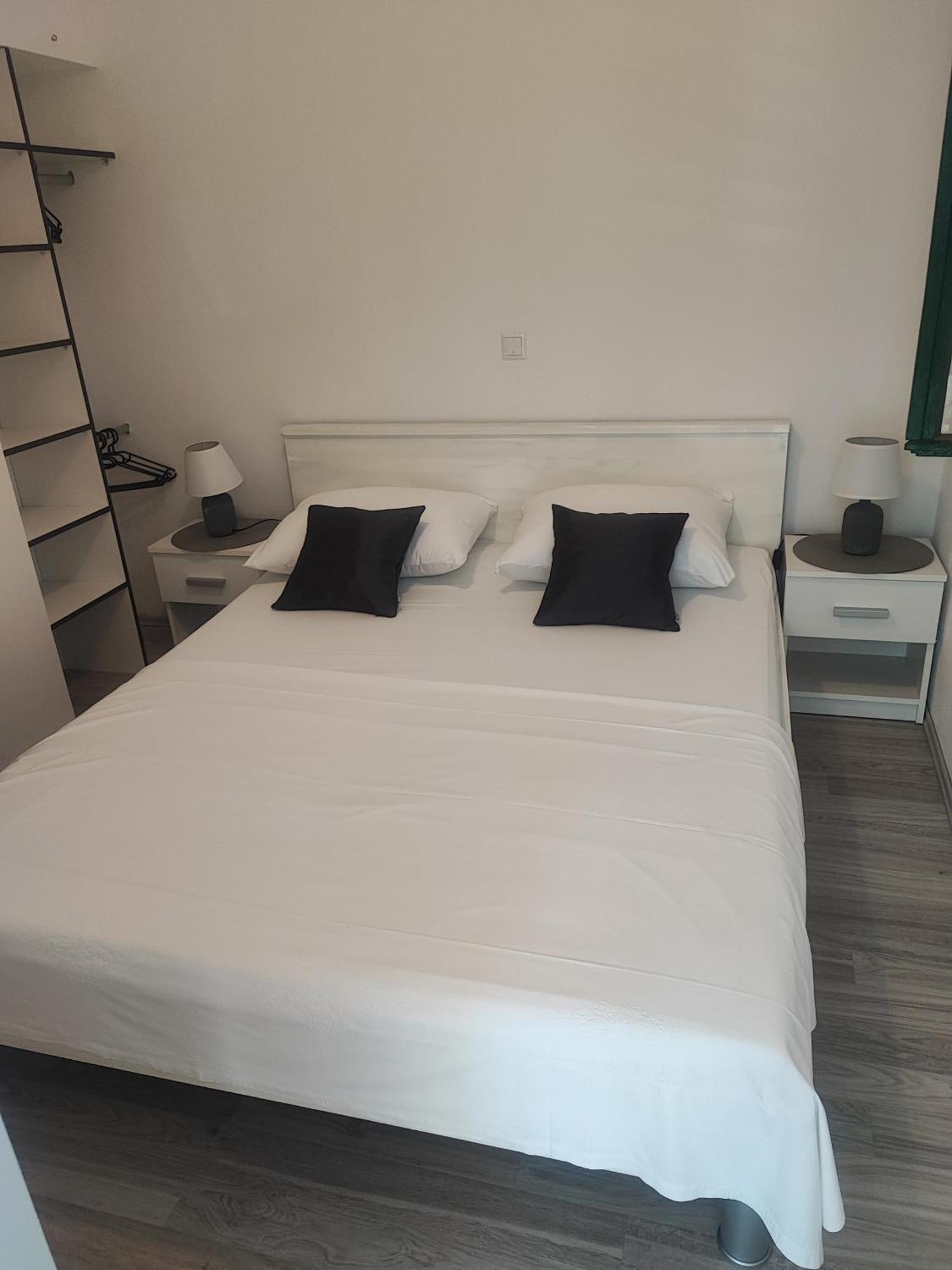 Apartment Mari Ostrvica Zewnętrze zdjęcie